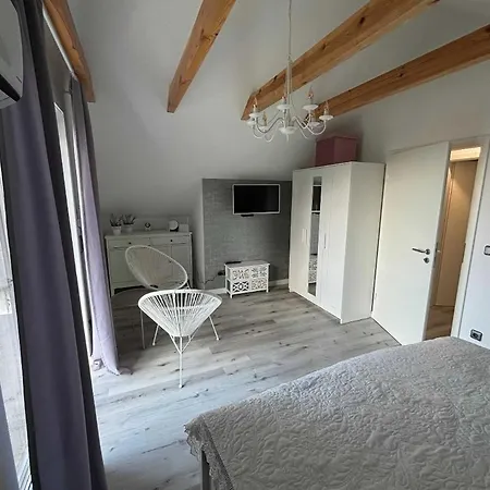 Nad Jeziorem - Holiday home